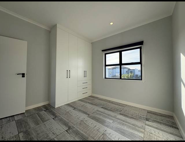3 BEDROOM HOUSE FOR SALE IN SANDOWN